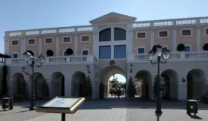 mcarthurglen la reggia